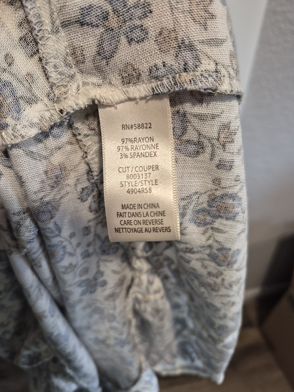 Max Studio Cream Maxi Dress with Navy Floral Print - Picture 4 of 6